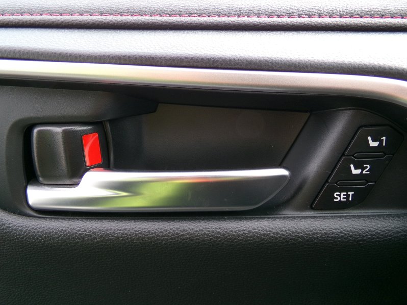 Toyota RAV4 EXECUTIVE JBL 2,5 PHEV 4×4 AT full