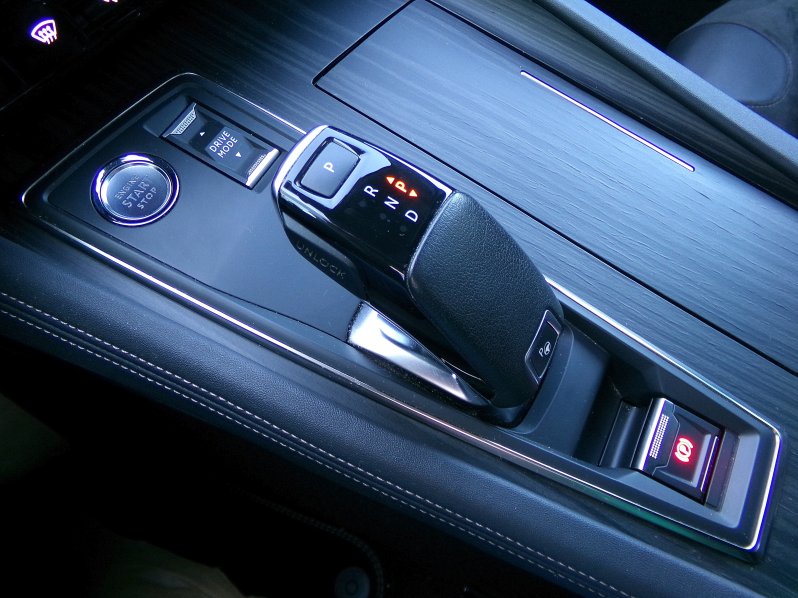 Peugeot 508 GT PACK 1,6 PureTech 165kW AT8 full