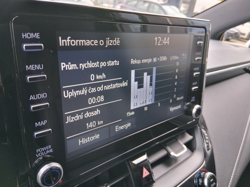 Toyota Corolla COM. TECH STYLE 1.8 Hyb. 90 kW full