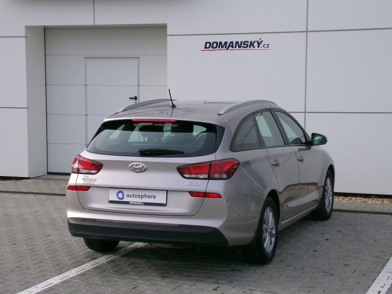 Hyundai i30 TRIKOLOR 1,0 T-GDi 88kW MAN6 full