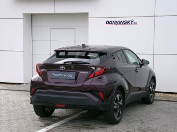 Toyota C-HR STYLE 1,8 HYBRID 90kW AT full