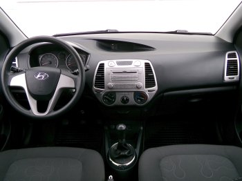 Hyundai i20 INCLUSIVE+ 1,2i 57kW 1.MAJITEL full