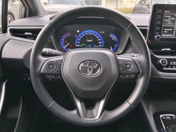 Toyota Corolla COM. TECH STYLE 1.8 Hyb. 90 kW full