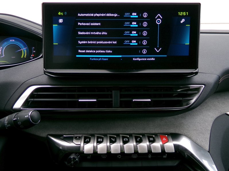 Peugeot 3008 GT 1,6 PT PHEV 165 kW EAT8 full