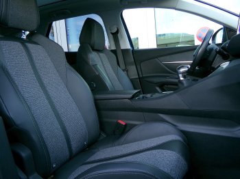 Peugeot 3008 ALLURE+ 2.0 BlueHDi 110kW full