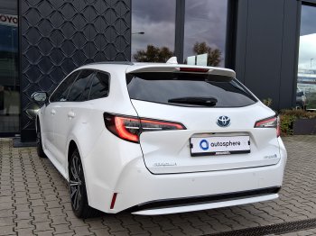 Toyota Corolla COM. TECH STYLE 1.8 Hyb. 90 kW full