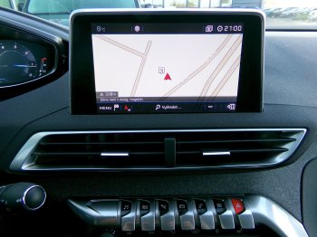 Peugeot 3008 ALLURE+ 2.0 BlueHDi 110kW full