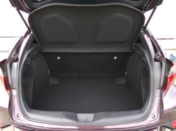 Toyota C-HR STYLE 1,8 HYBRID 90kW AT full