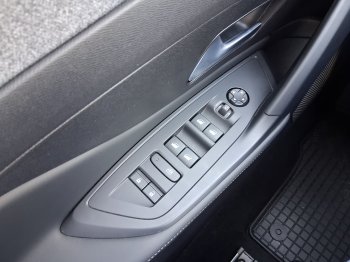 Peugeot 308 ALLURE 1.2 PureTech 96 kW full