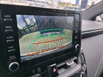 Toyota Corolla COM. TECH STYLE 1.8 Hyb. 90 kW full