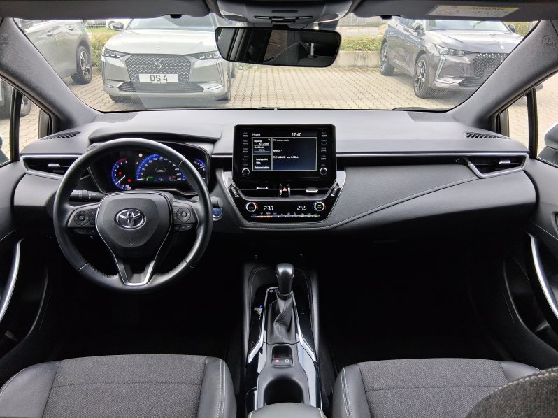 Toyota Corolla COM. TECH STYLE 1.8 Hyb. 90 kW full