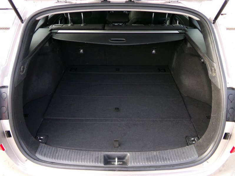 Hyundai i30 TRIKOLOR 1,0 T-GDi 88kW MAN6 full