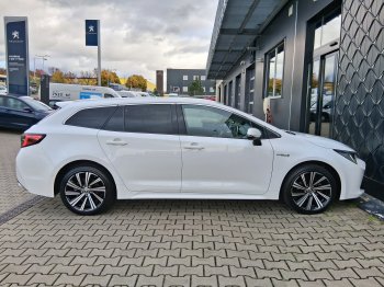 Toyota Corolla COM. TECH STYLE 1.8 Hyb. 90 kW full