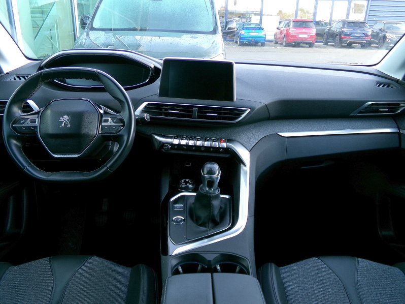 Peugeot 3008 ALLURE+ 2.0 BlueHDi 110kW full