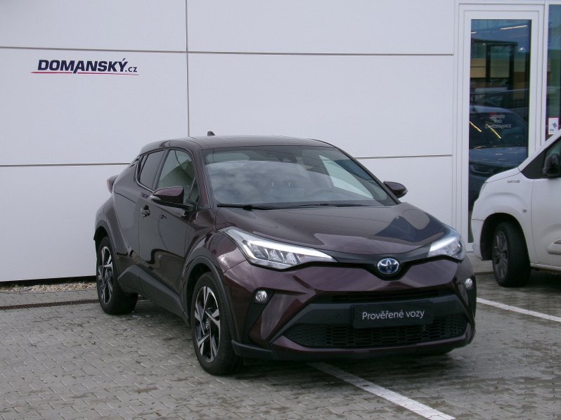 Toyota C-HR STYLE 1,8 HYBRID 90kW AT full