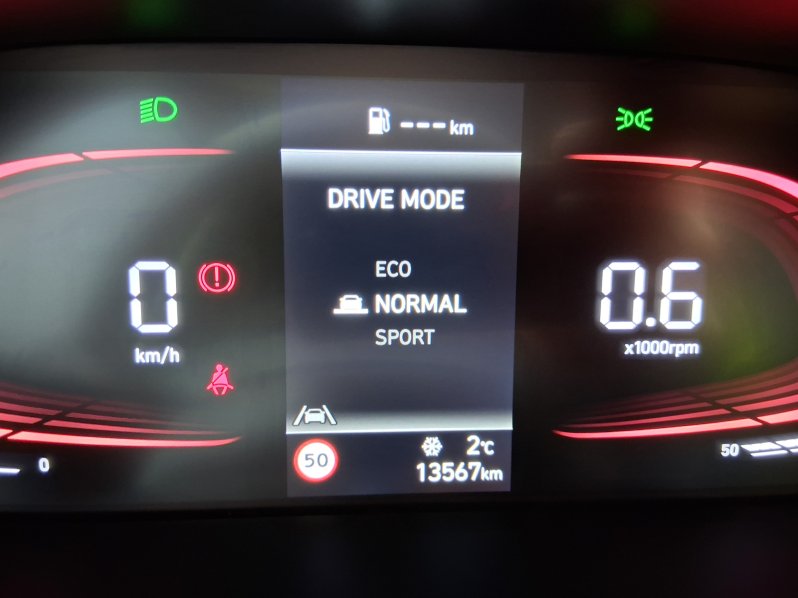 Hyundai i30 FAMILY 1.5 T-GDi MHEV 103 kW full