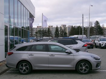 Hyundai i30 WG SMART 1,5 TGDi MHEV 117kW full