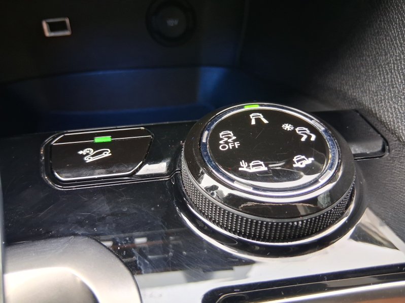 Peugeot 5008 GT LINE 1.6 PureTech 133 kW full