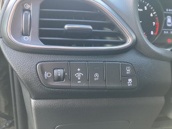 Hyundai i30 START PLUS 1.5 DPi 81 kW full