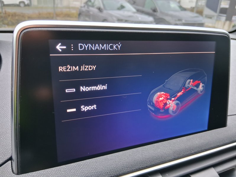 Peugeot 5008 GT LINE 1.6 PureTech 133 kW full