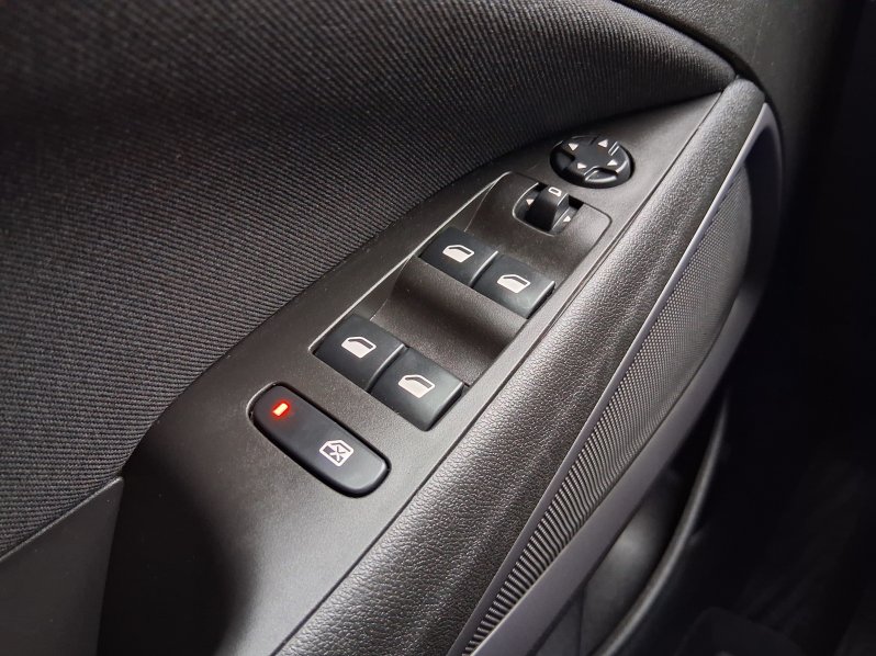 Opel Crossland X SMILE 1.2 TURBO 96 kW full