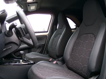 Toyota Aygo EXECUTIVE SMART 1,0 VVT-i AT full