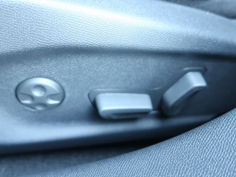 DS Automobiles DS4 EDITION FRANCE 1,5 BlueHDi 130 full