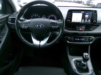 Hyundai i30 FB STYLE+ NAV 1,4 T-GDI 103kW full