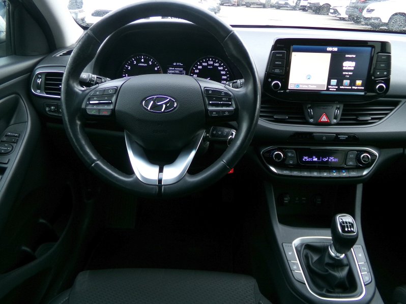 Hyundai i30 FB STYLE+ NAV 1,4 T-GDI 103kW full