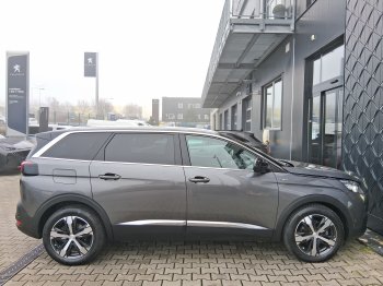 Peugeot 5008 GT LINE 1.6 PureTech 133 kW full