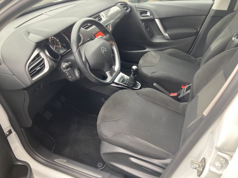 Citroën C3 EXCLUSIVE 1.4 VTi 70 kW full
