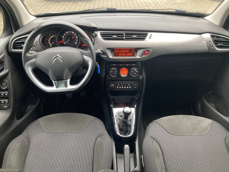 Citroën C3 EXCLUSIVE 1.4 VTi 70 kW full