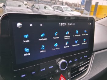 Hyundai i30 FAMILY 1.5 T-GDi MHEV 103 kW full