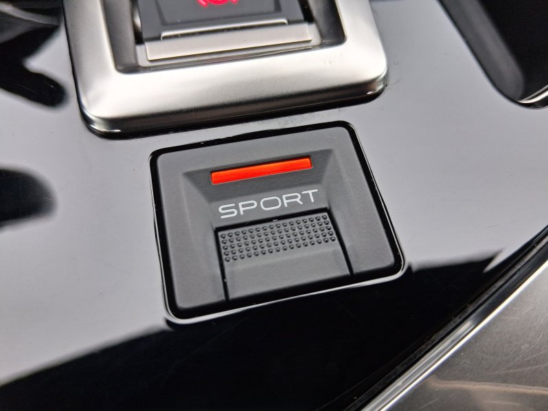 Peugeot 5008 GT LINE 1.6 PureTech 133 kW full