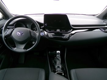 Toyota C-HR STYLE 1,8 HEV 90kW CVT full