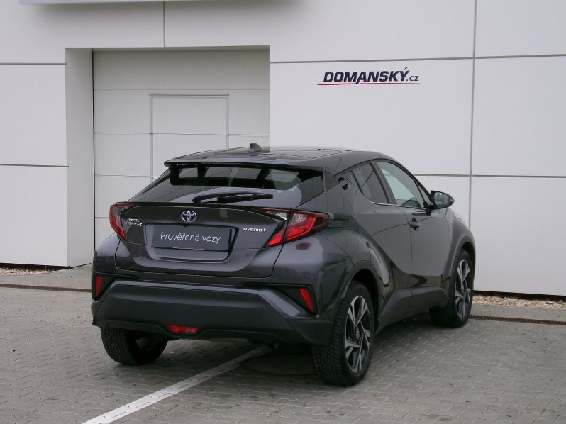 Toyota C-HR STYLE 1,8 HEV 90kW CVT full