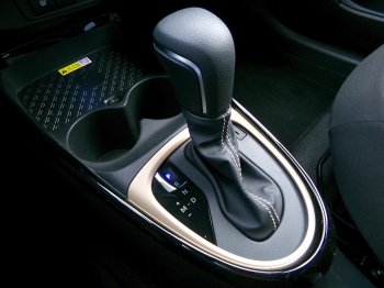 Toyota Aygo EXECUTIVE SMART 1,0 VVT-i AT full