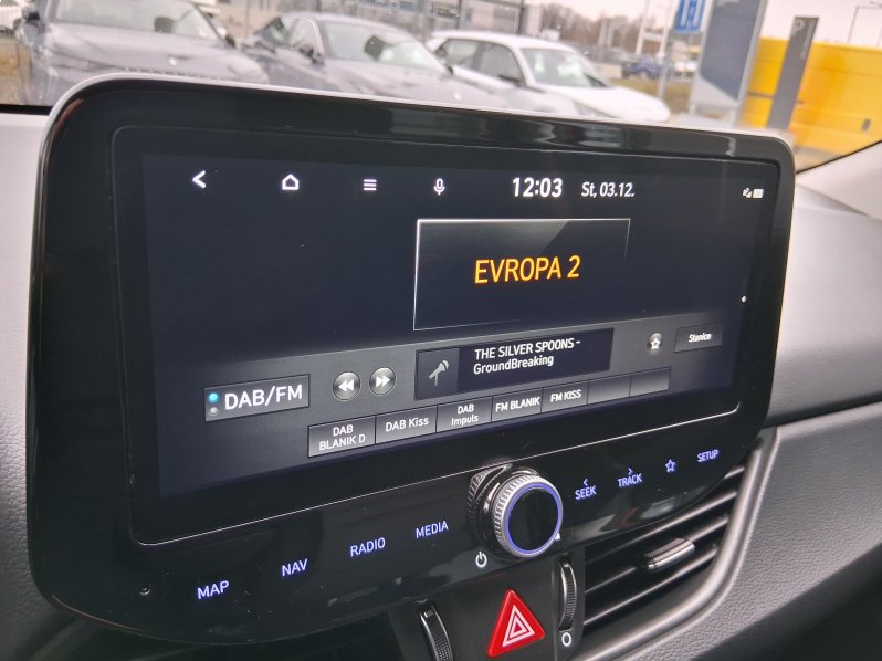 Hyundai i30 FAMILY 1.5 T-GDi MHEV 103 kW full