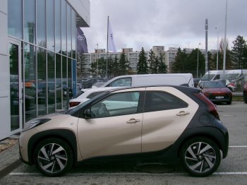 Toyota Aygo EXECUTIVE SMART 1,0 VVT-i AT full