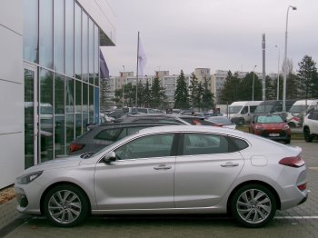 Hyundai i30 FB STYLE+ NAV 1,4 T-GDI 103kW full