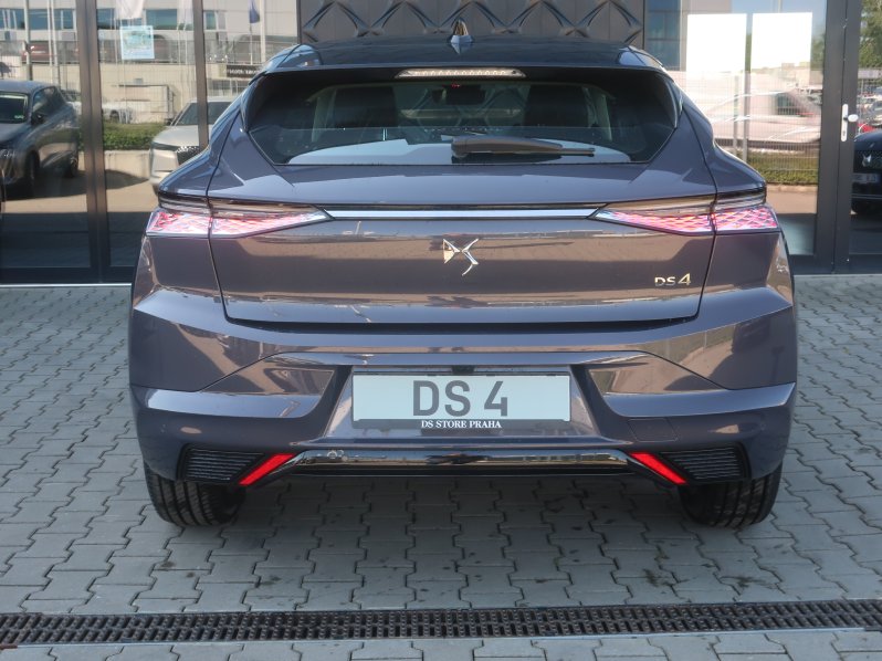 DS Automobiles DS4 EDITION FRANCE 1,5 BlueHDi 130 full