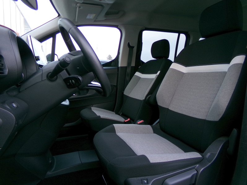 Citroën ë-Berlingo SHINE ELEKTROMOTOR 100kW AT full