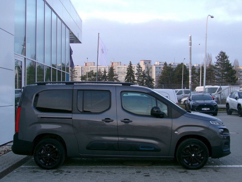 Citroën ë-Berlingo SHINE ELEKTROMOTOR 100kW AT full
