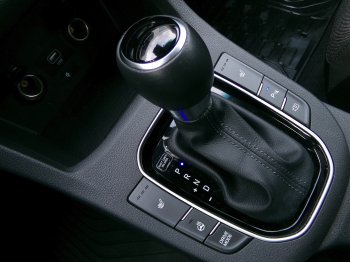 Hyundai i30 WG SMART 1,5 TGDi MHEV 117kW full