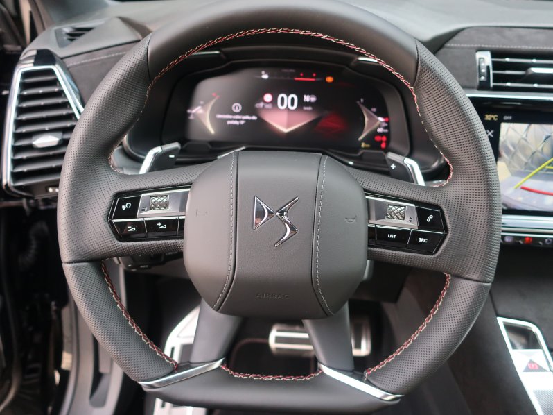 DS Automobiles DS7 7 RIVOLI 1.5 BlueHDi 130k EAT8 full