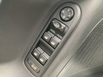 Citroën C3 EXCLUSIVE 1.4 VTi 70 kW full