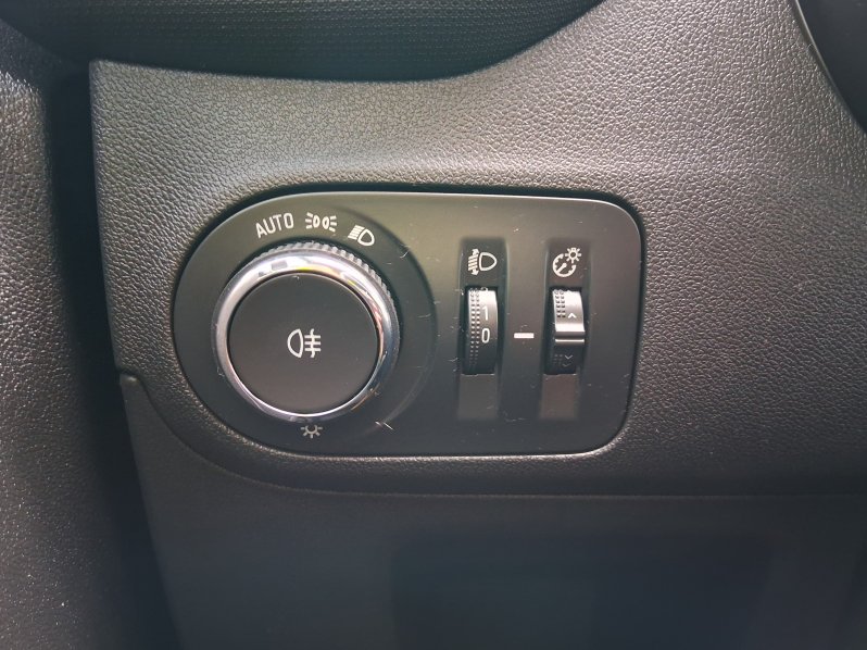 Opel Crossland EDITION 1.2 TURBO 81 kW full