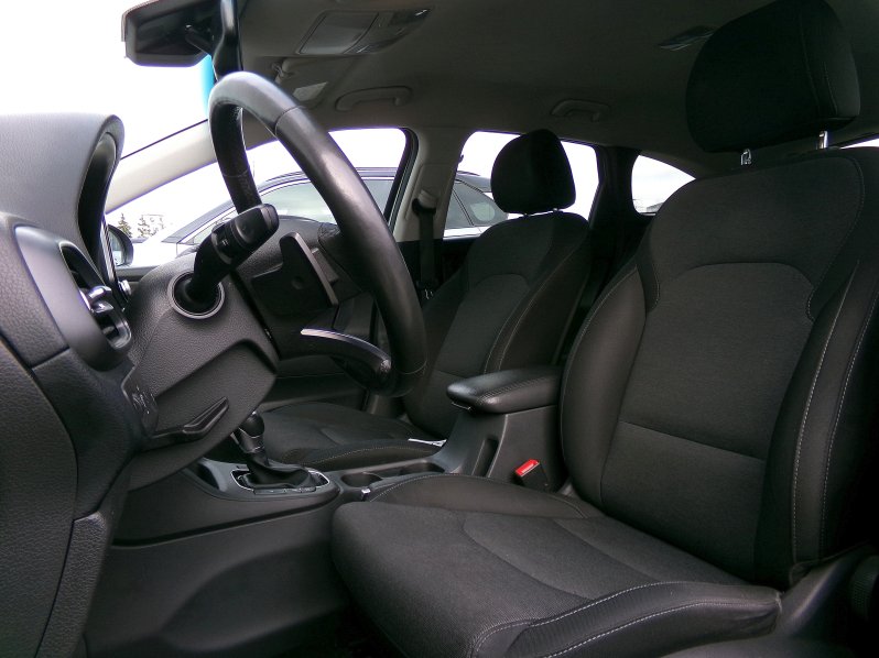 Hyundai i30 WG SMART 1,5 TGDi MHEV 117kW full