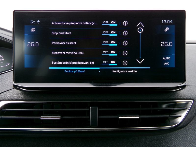 Peugeot 3008 ALLURE PACK 1,5 BlueHDi 96kW full