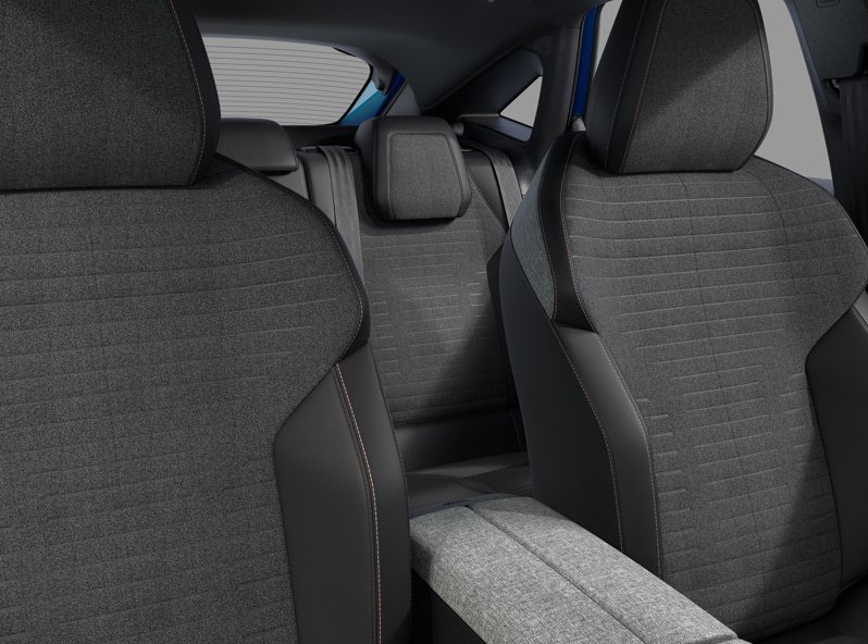 Peugeot 3008 BUSINESS Hybrid 145 e-DCS6 full